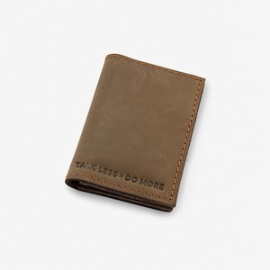 Billetero piel marrón, billetero simple cuero, billetero minimalista, billetero hombre, tarjetero cuero, billetero vertical, billetero unisex