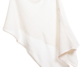 Poncho de punto artesanal 100% algodón grueso, color crema: chal versátil, fabricado en el Reino Unido.
