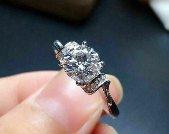 Gedrehter Diamantring, minimalistischer Ring für Mama, 1,7 Karat runder Diamant, 14 Karat Weißgold, Hochzeitstagsgeschenk für Frau, Solitärring