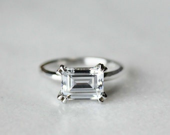Klassischer Solitär-Diamantring, 2,3 Karat Smaragddiamant, 14 Karat Weißgold, zeitloser Versprechens-Ehering, einzigartiger Smaragdring, Geschenk für Frauen