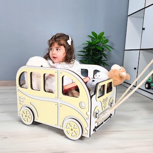 Baúl de Juguetes Montessori en Forma de Coche – Organizador de Madera con Ruedas y Cuerda – Mueble Infantil – Regalo Ideal para Niños