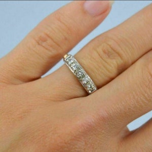 Anillo de dos tonos para mujer, anillo de boda de cinco piedras, anillo de compromiso apilable para mujer, anillo de promesa de aniversario de eternidad, según la imagen imagen 4