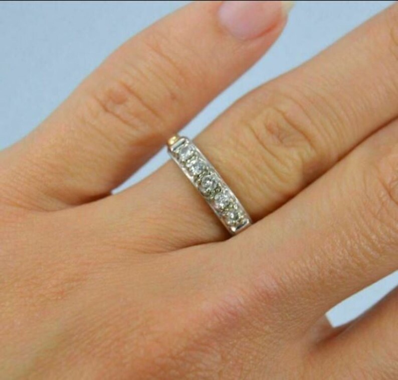 Anillo de dos tonos para mujer, anillo de boda de cinco piedras, anillo de compromiso apilable para mujer, anillo de promesa de aniversario de eternidad, según la imagen imagen 4