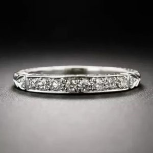 Alianza de boda minimalista de inspiración vintage, plata de ley 925, diamante de talla redonda de 1 qt, alianza apilable de compromiso para mujeres, anillo de eternidad imagen 2