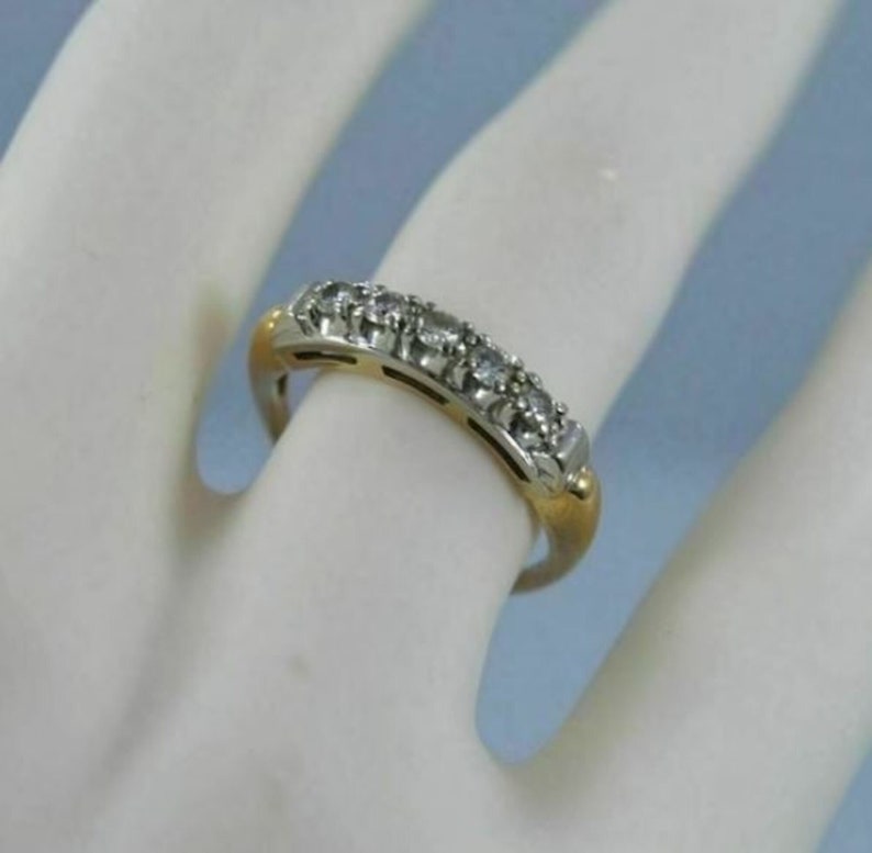 Anillo de dos tonos para mujer, anillo de boda de cinco piedras, anillo de compromiso apilable para mujer, anillo de promesa de aniversario de eternidad, según la imagen imagen 3