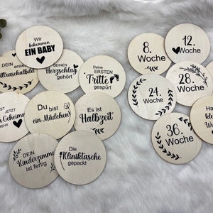 Pregnancy milestone cards / wooden pregnancy milestone cards / gift idea for pregnant women / pregnancy announcement