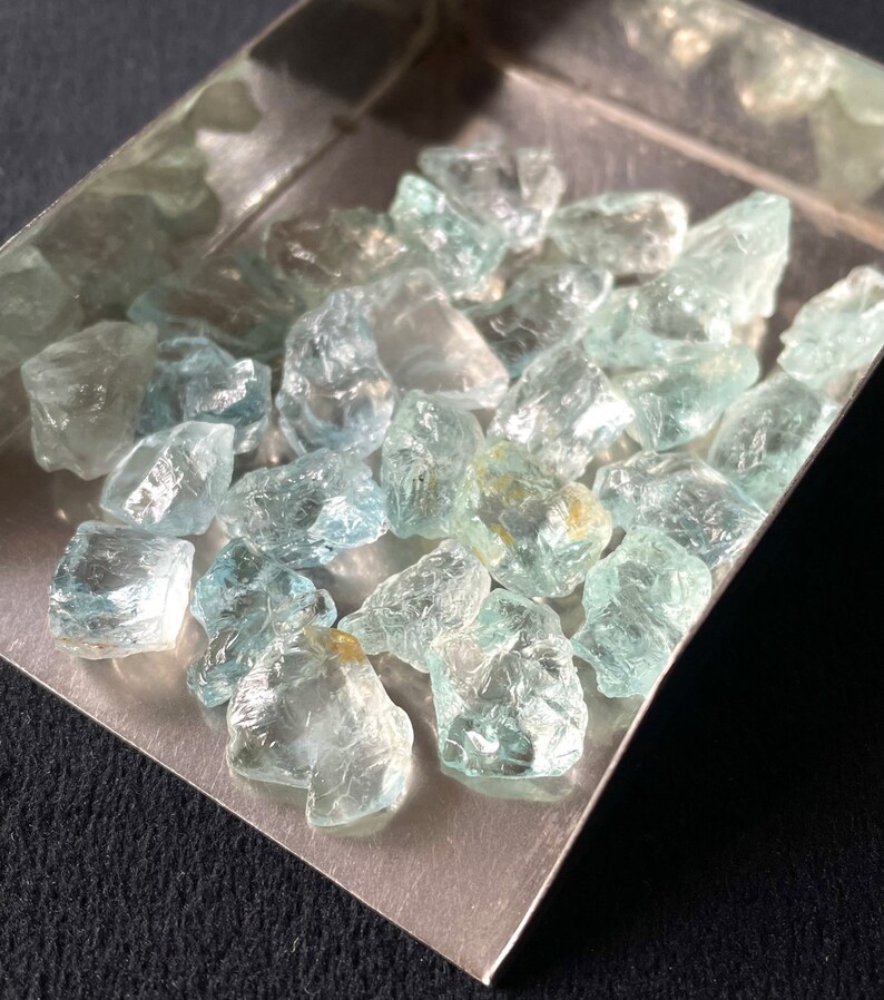 25 PCS Clean Raw Aquamarine Rough Crystal Raw, 1315 MM, Healing