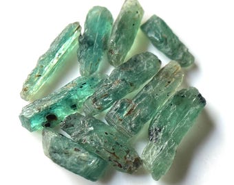 10 Pieces-Emerald Green Kyanite Sticks, Kyanite Rough Stone, 12-20 MM, Natural Kyanite Wholesale Raw Lot, Kyanite Rough Stick, For Jewelry