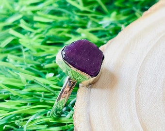 Natürlicher roher Rubin Ring, roher Rubin Ring, 925 Silber Ring, Juli Birthstone Ring, Rohstein Ring, Minimalistischer Ring, Midi Ring