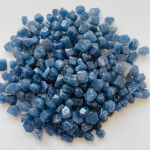 1 KG Lot Natural Blue Sapphire Raw 5-8 MM Raw,Loose Gemstone Untreated Sapphire Rough, Natural Sapphire Raw Gemstone, AAA Grade Sapphire