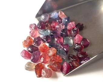 50 piezas de espinela birmana en bruto, 5-7 mm, piedra preciosa de espinela birmana en bruto, espinela natural pequeña en bruto, piedra de nacimiento de agosto, regalo para ella.