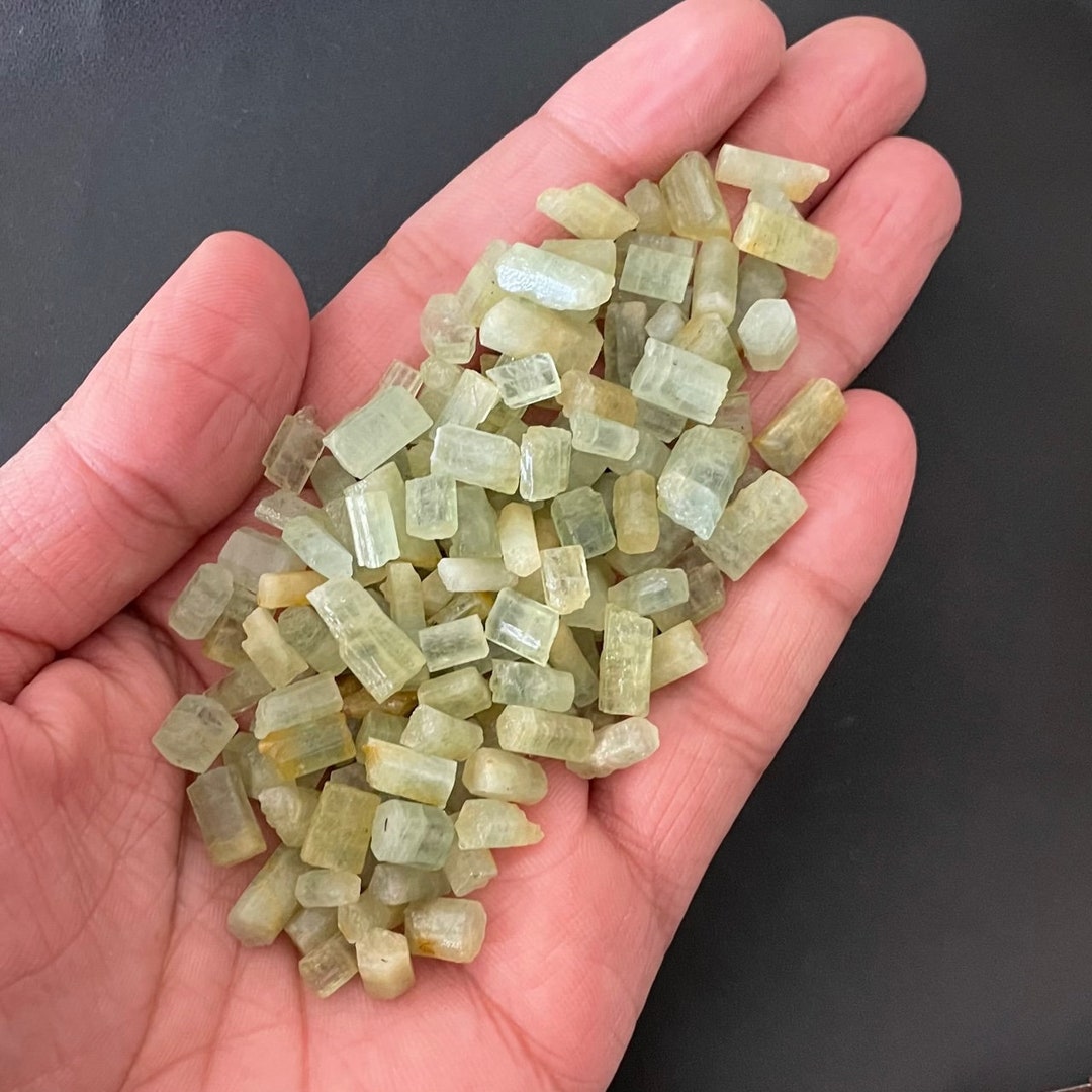 50 Pcs Natural Raw Aquamarine Rough Stone Size 814 MM Aquamarine Raw Stick, Aquamarine Crystal