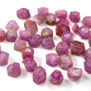 RARE Pink Raw Star Ruby Rough (25 Pcs Lot)Gemstone4-6 MM Ring Size Raw Ruby Crystal For Making Jewelry, July Birthstone, Ruby Rough Gemstone