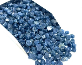 50 ST AAA Naturlig Blå Safir Rå, 4-6 MM September Födelsesten Blå Safir Ädelsten, Safirkristall, Ädel Blå Safir Rå