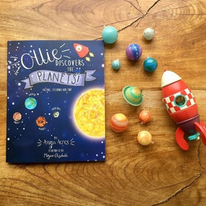 Ollie Discovers the Planets  (signed by author upon request). Free complimentary ‘Ollie’ bookmark included.