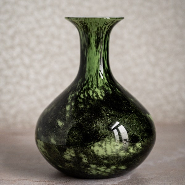 Mundgeblasene Vintage-Opalvase aus Florenz