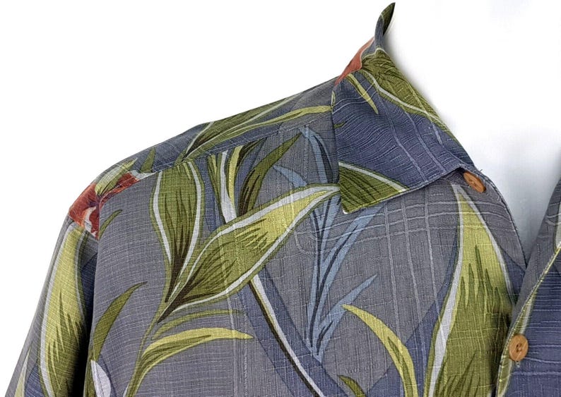 TOMMY BAHAMA Mens 100% Silk Grey S/S Luxury Hawaiian Shirt - L - 48" image 3