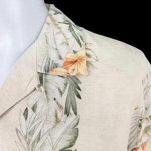 Camisa hawaiana TOMMY BAHAMA de seda pesada multicolor para hombre, manga corta, talla L - 50" imagen 3