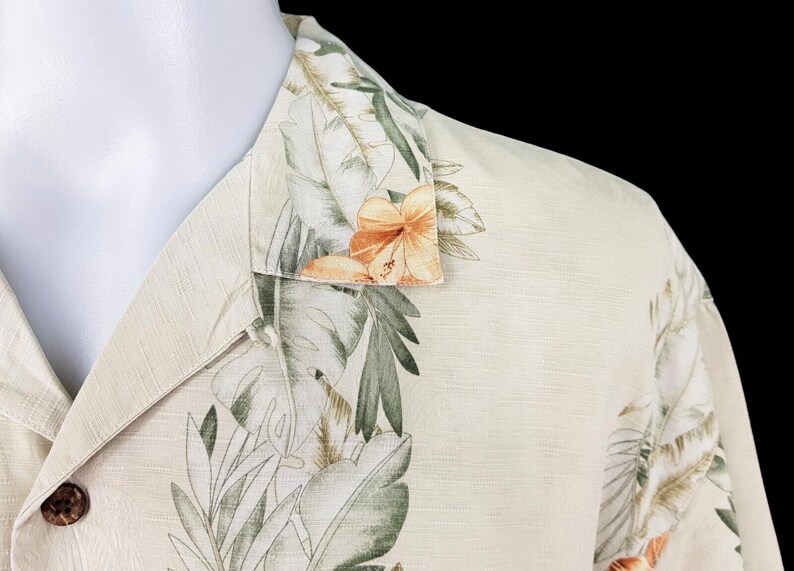 Camisa hawaiana TOMMY BAHAMA de seda pesada multicolor para hombre, manga corta, talla L - 50" imagen 3