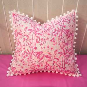 Lilly pulitzer flamingo pillow hot sale