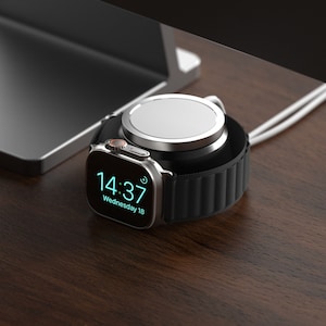 Base di ricarica in alluminio per Apple Watch e iPhone: supporto MagSafe minimalista