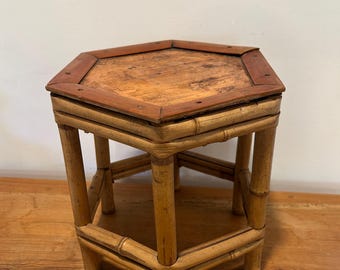 Vintage 1970's Hexagonal Tortoise Shell Bamboo Plant Stand | MCM Accent Stool | Tortoiseshell Boho Side Table