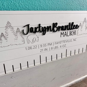 Geburt Stats Shiplap Lineal SVG | Woodland Baby Lineal | Baby Monatliches Meilenstein Lineal | Schnittdatei |Glow Forge | Digitales SVG