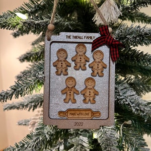 Gingerbread Ornament, Gingerbread Family Ornament SVG, merry Christmas SVG, Gingerbread cookie Laser File, Glowforge SVG File, Digital File
