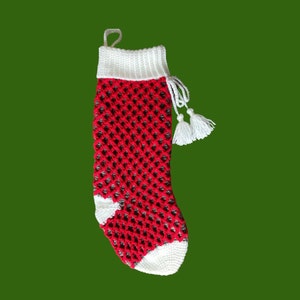 Diamond Overlay Stocking - Crochet Pattern