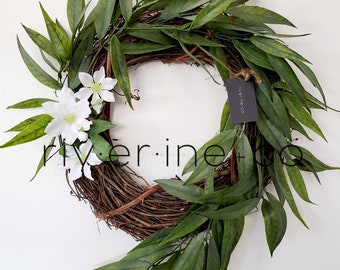Spring Summer Wreath, White Flowers, Coastal Living, Wall Decor,  Beach House, Willow Leaves, Artificial Clematis, Simple Wreath, Cottage