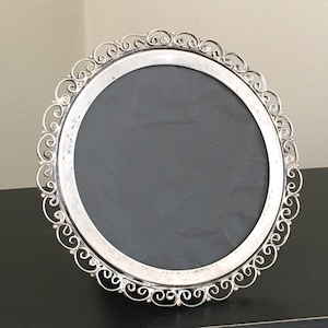 Vintage Sterling Silver Frame 22.5g Standing Round Picture Frame 3.25&quot;, Fancy Filigree Border, Velvet Back Photos Dried Flowers Artwork