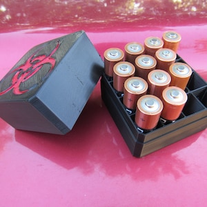 AA battery box