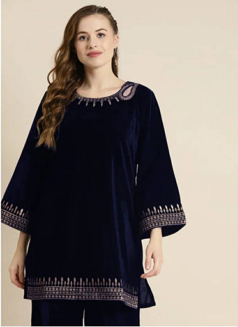 Black Printed Velvet V Neck Kurta