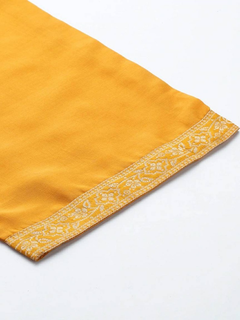 Ekisha's women printed mustard yellow cotton kurta and pant set