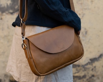 Leather Crossbody Bag, Tan Crossbody Bag, Women's Everyday Crossbody