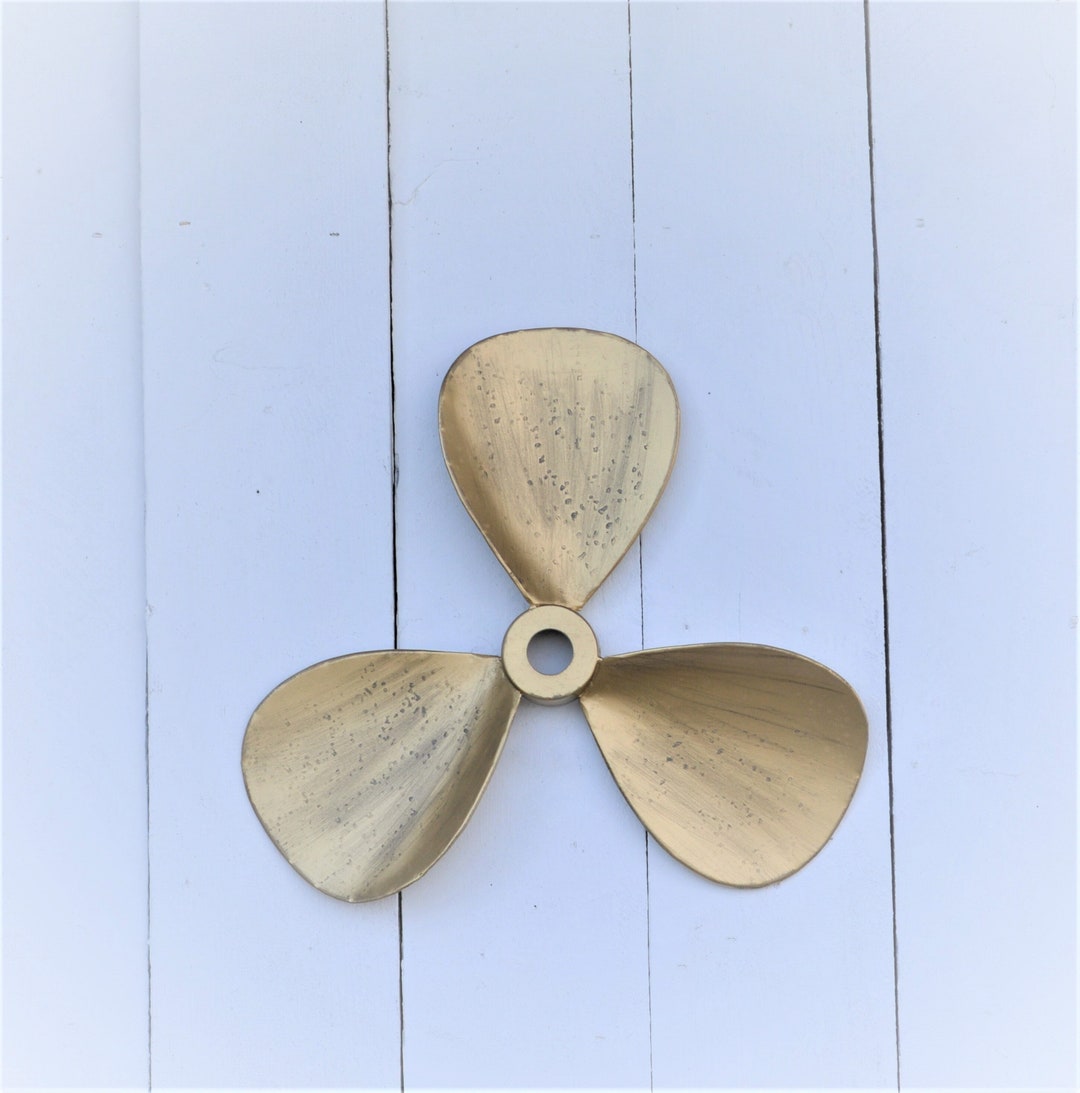 Gold Rustic Boat Propeller Wall Decor, Nautical Coastal Beach Art, Boating Sailing Wall Hanging
