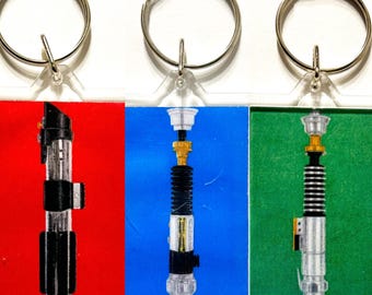 Porte-clés dessiné à la main avec poignée de sabre laser Star Wars