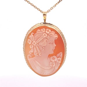 Vintage 18k Gold Cameo Brooch Pendant: Carved Shell, Signed - ET101