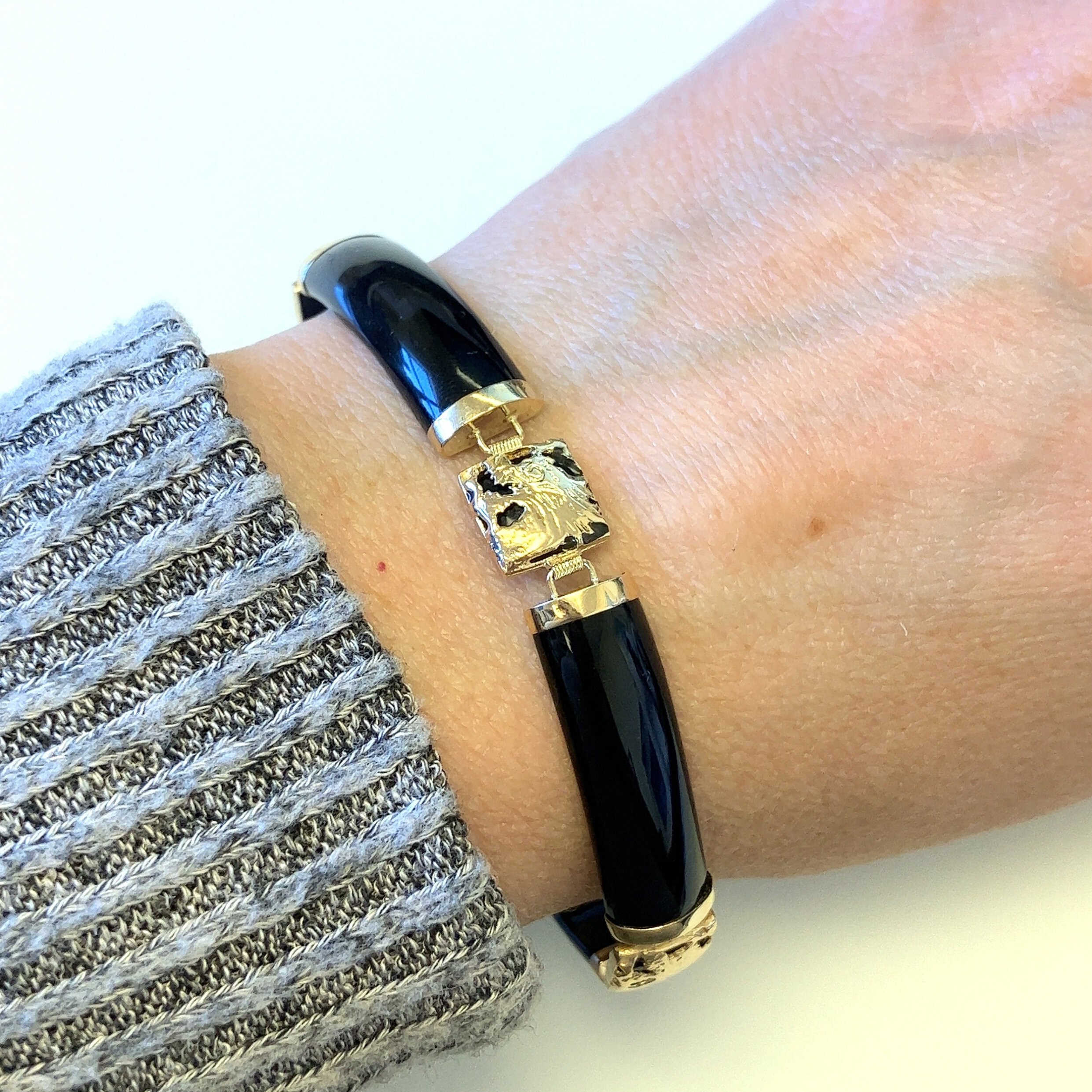 14K Yellow Gold Dragon Black Onyx Bracelet - 7