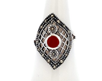 Beautiful Round Carnelian and Marcasite Sterling Silver Ring - Vintage Antique Style ~  Size 7.25 ~ ET2254