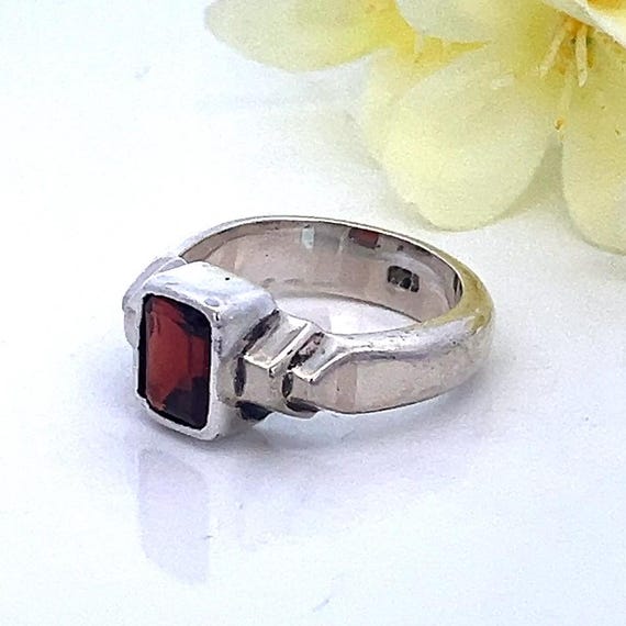 Minimalist Rectangular Garnet Sterling Silver Vin… - image 2