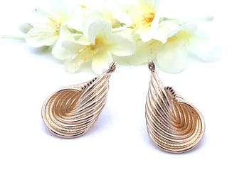 10k Yellow Gold Twisted Hoop Earrings - Bold Design (27mm)- ET3478