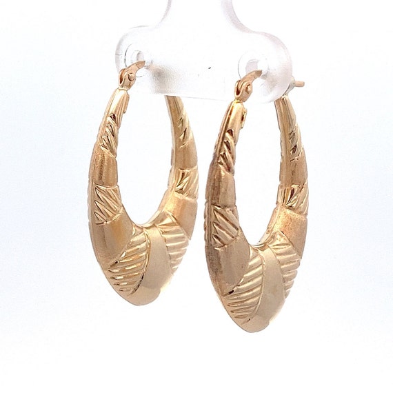 14k Yellow Gold Hoop Earrings: Elongated Oval Striped Design - ET617