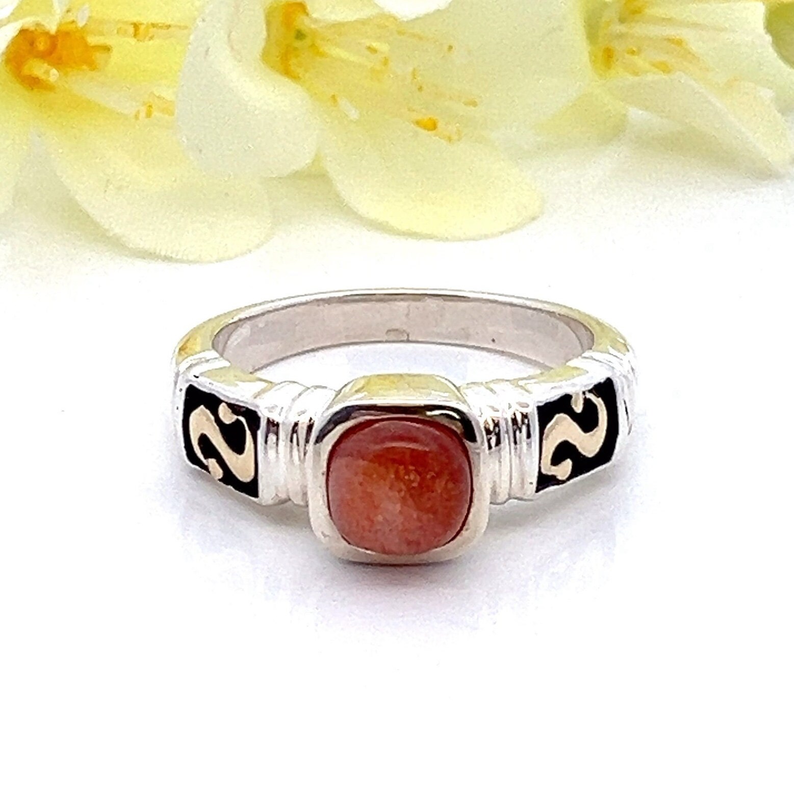Sunstone Gemstone Sterling Silver and 14k Yellow Gold Ring ~ Designer Vanessa Michaels Two Toned Ring ~ Size 6.75 ~ ET2819