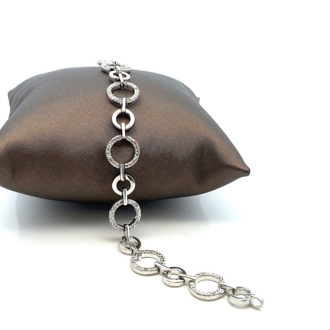 Circle Sterling Silver Bracelet with Grey Diamonds plated in 18K Gold