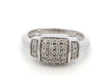 14k White Gold Diamond Cluster Ring: Pave Set, Size 7 - ET2747