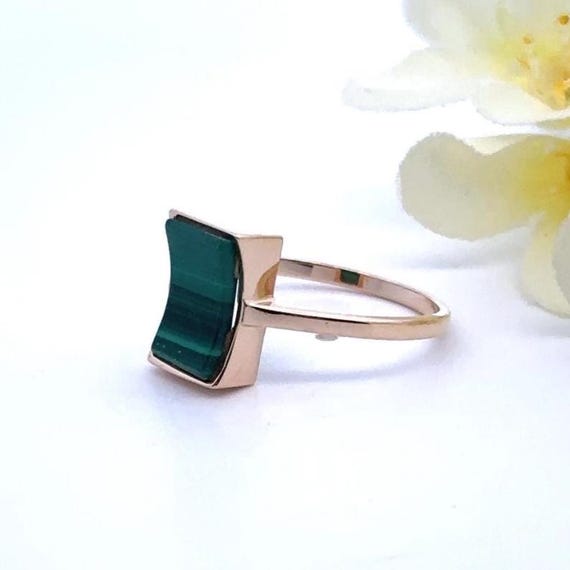 Rectangular Malachite 10k Yellow Gold Ring  - Eve… - image 4