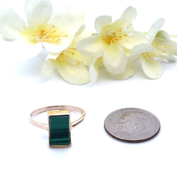 Rectangular Malachite 10k Yellow Gold Ring  - Eve… - image 7