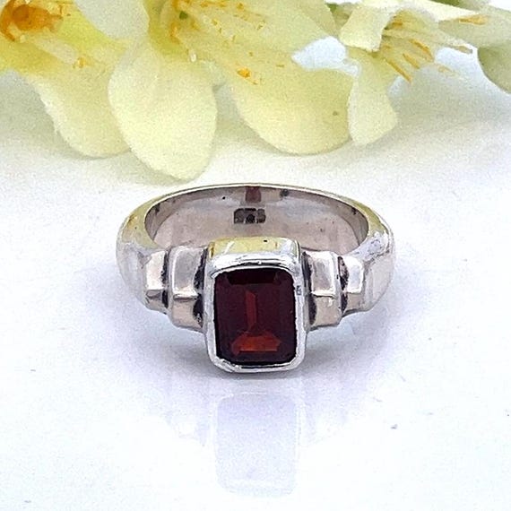 Minimalist Rectangular Garnet Sterling Silver Vin… - image 1