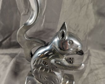 Silver Cast Metal Squirrel Nutcracker On Log Lift Tail Mouth Opens Vtg Taiwan